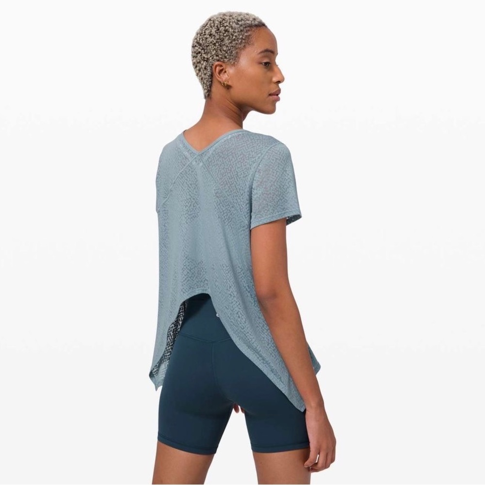 Lululemon Loop Around Tee Color: Blue Fog - image 1